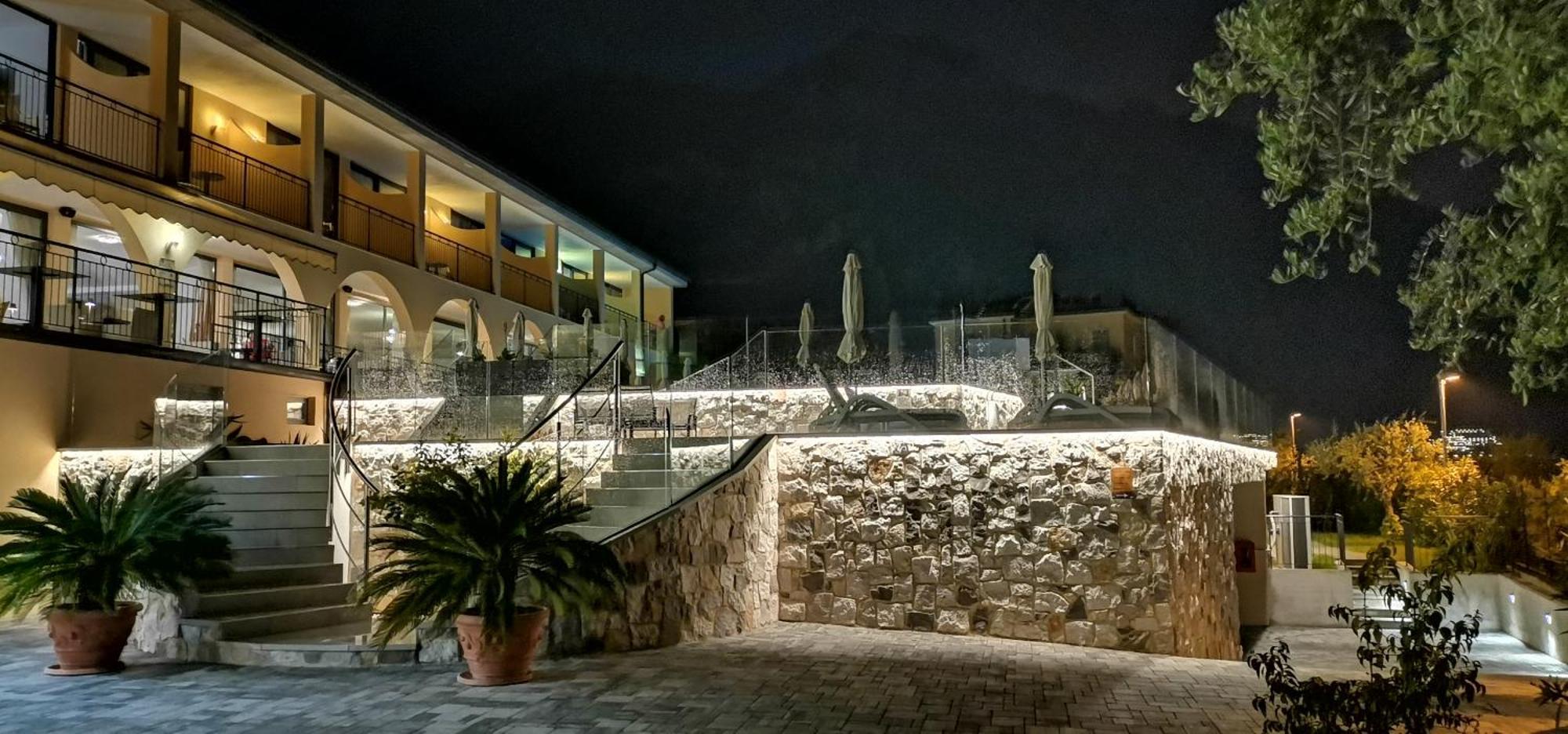 Hotel Mercedes Limone sul Garda Exterior foto