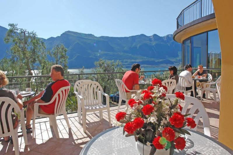 Hotel Mercedes Limone sul Garda Exterior foto